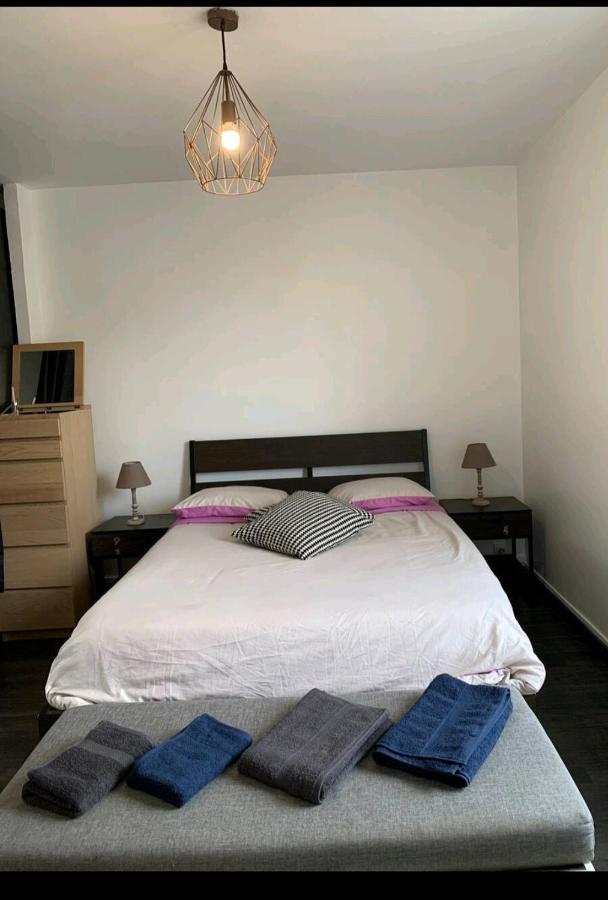 Massi'Z Apartment Neuilly sur Marne Bagian luar foto